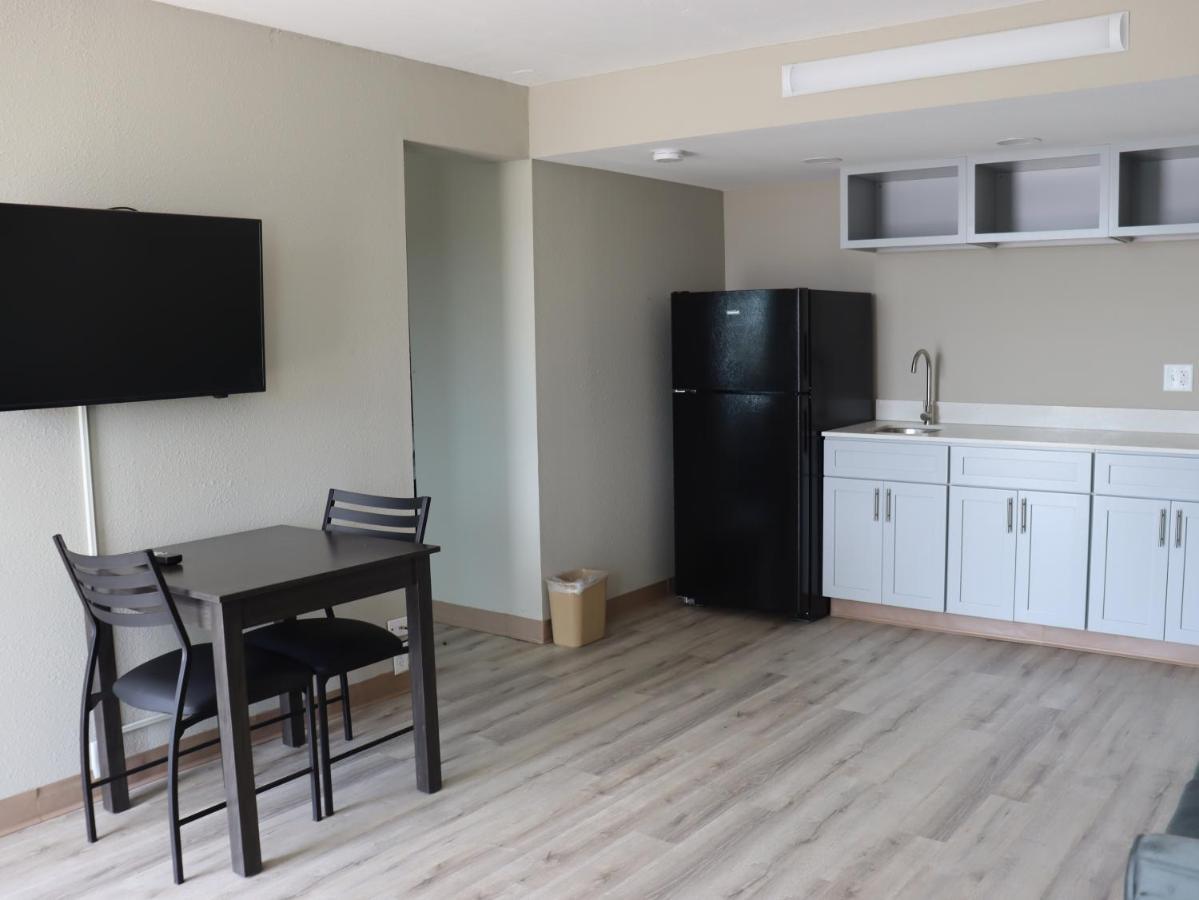 Crossroads Inn & Suites 웨스트 멤피스 외부 사진